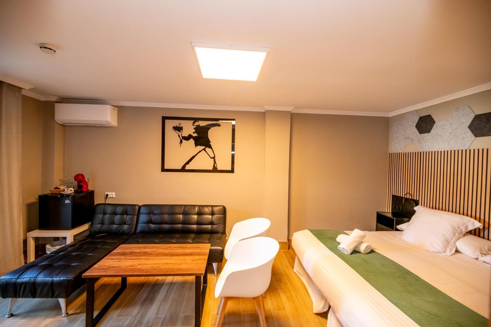 Hotel Monasterio - Adults Only